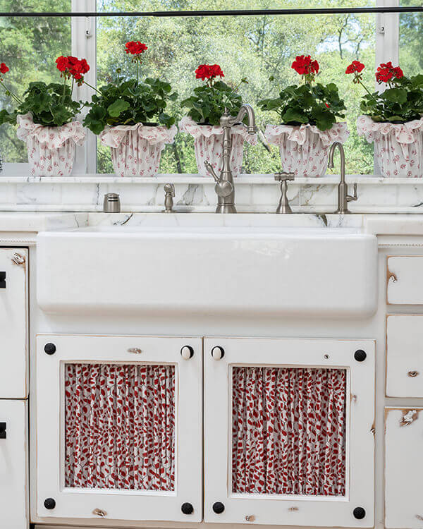 Farmhouse Cottage Kitchen