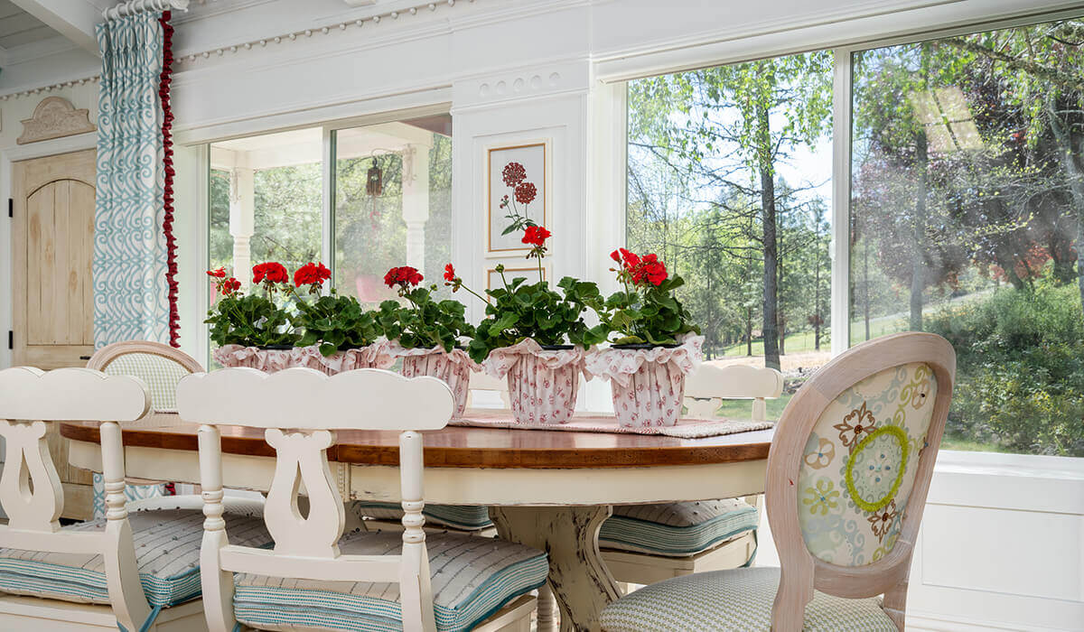 Farmhouse Cottage Dining Room